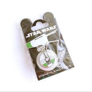 Disneyland Paris Star Wars Droid Pin